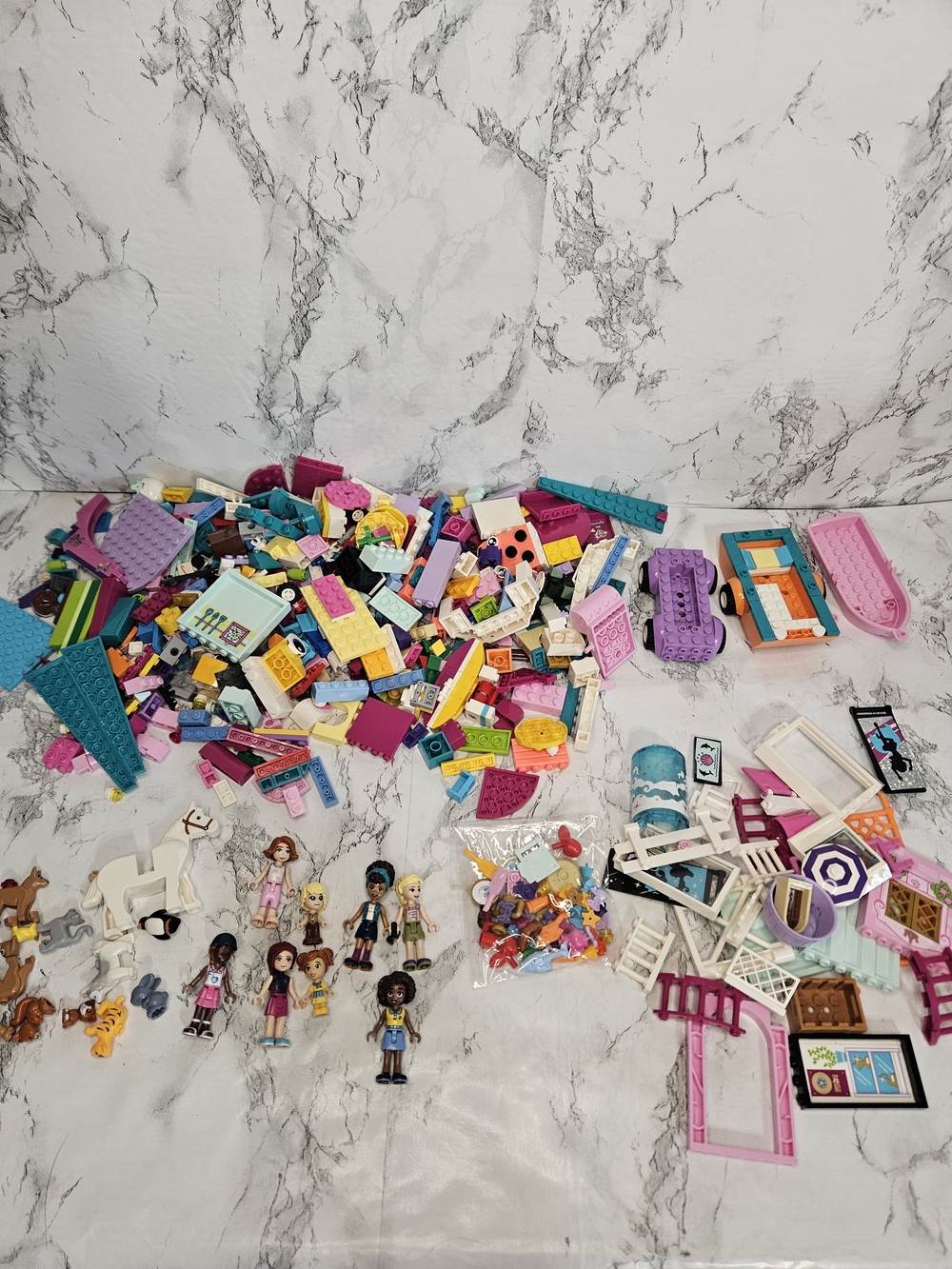 LEGO Friends. Minifigures, Accessories, Animals And Assorted Parts Lot